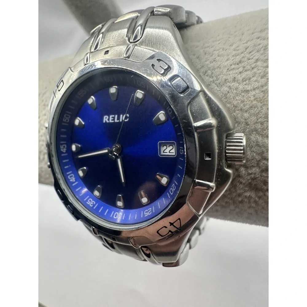 Relic Lowe's Logo‎ PR6116 Silver Tone New Battery Mens Watch 7.5